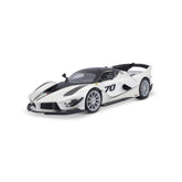 18-16012 #70 - 1:18 - Bburago Ferrari Race & Play - FXX K EVO - Bianco