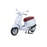 20-16886 Bburago Maisto Vespa Primavera 150 1:18 Bianca con Sella Rossa
