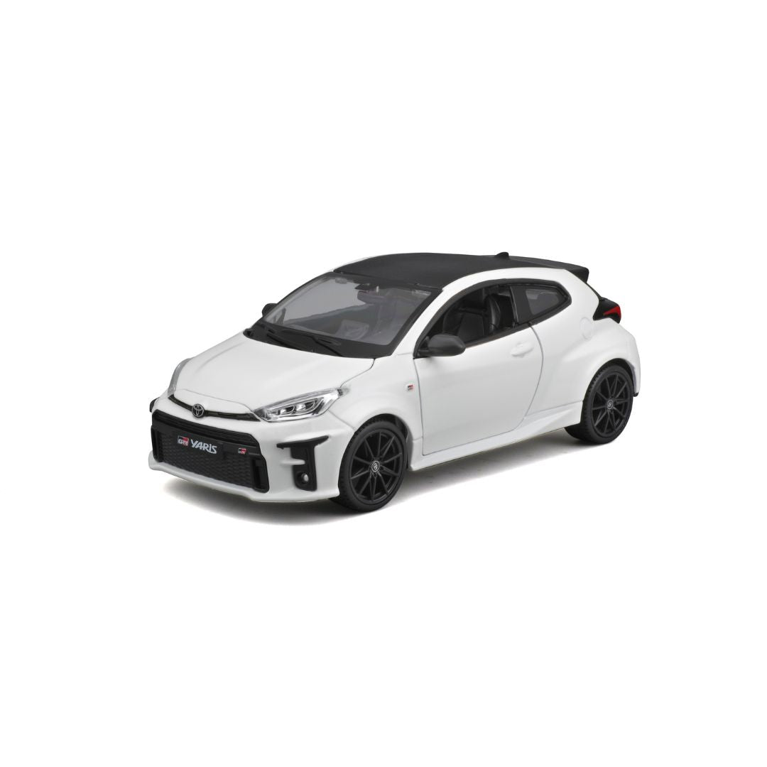 *32909 WT Bburago Maisto - Toyota GR Yaris (2021), bianca - Scala 1:24