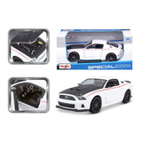10-31506 WT - Bburago Maisto - 1:24 - 2014 Ford Mustang Street Racer - Bianca