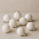 JNP2501-6 Set 18 Palle di Natale Bianche Eleganti 5/6/7 cm in Box Piramide PVC