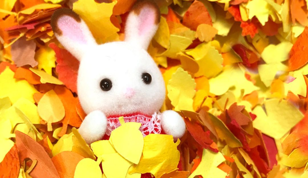 Vivi la magia dell’autunno insieme ai personaggi Sylvanian Families