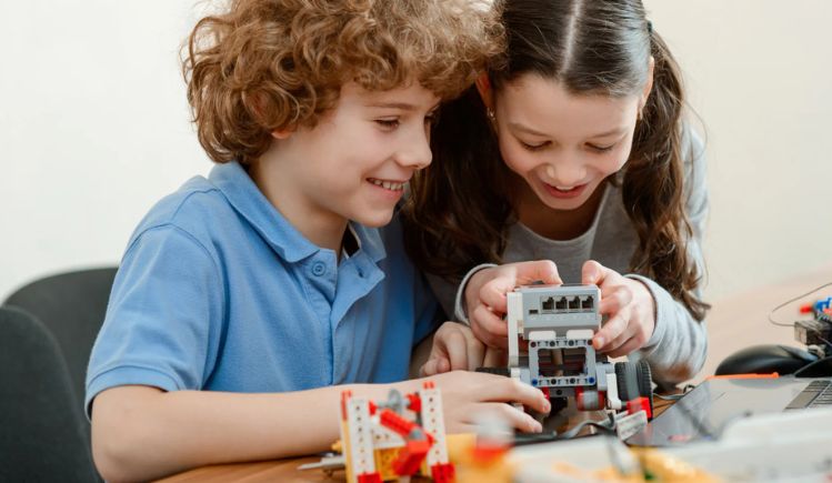 Giocattoli e stereotipi di genere: il cambiamento si costruisce da bambini