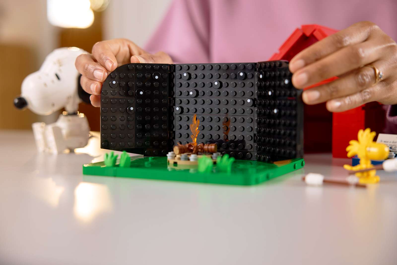 21368 Lego Ideas Peanuts: la cuccia di Snoopy