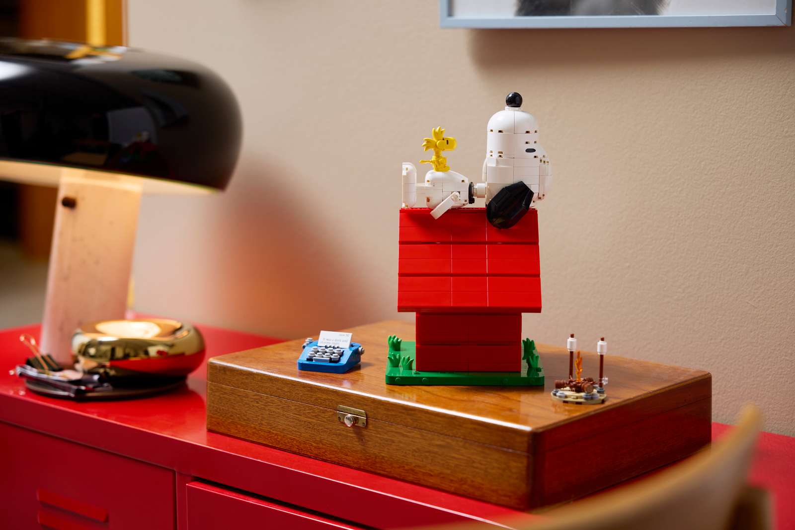 21368 Lego Ideas Peanuts: la cuccia di Snoopy