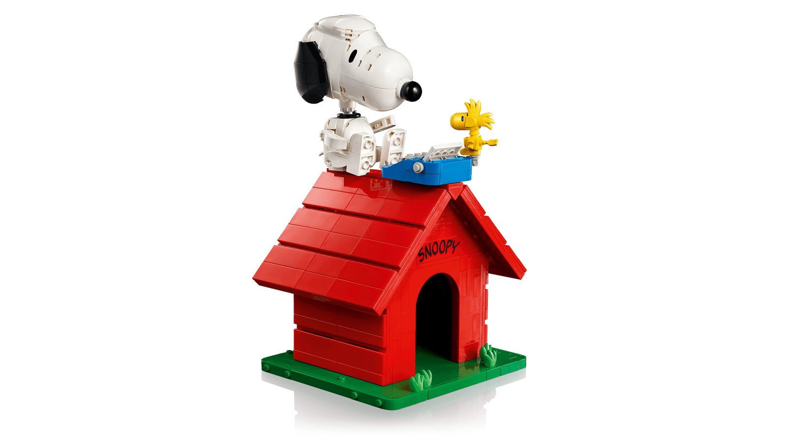 21368 Lego Ideas Peanuts: la cuccia di Snoopy