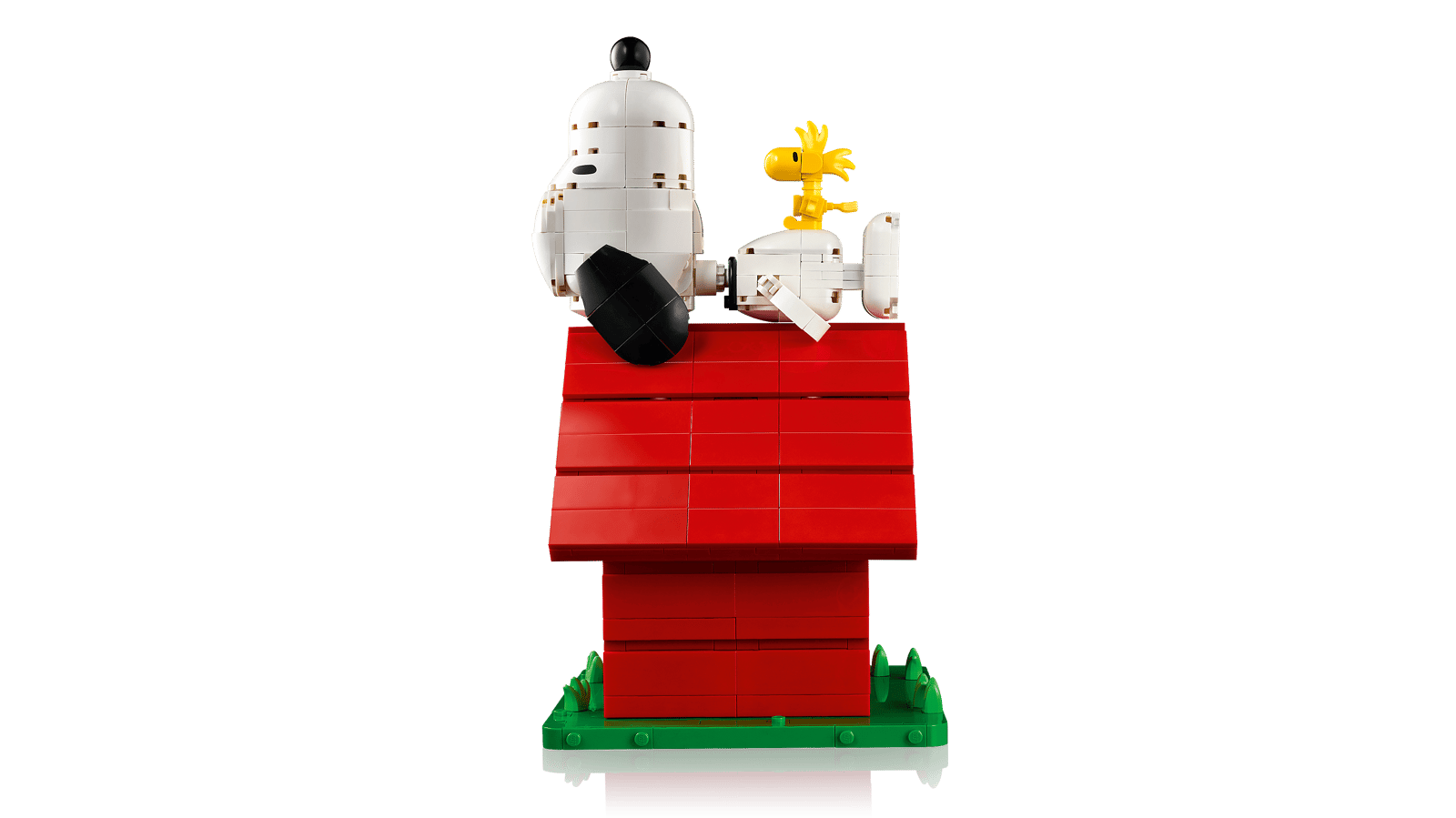 21368 Lego Ideas Peanuts: la cuccia di Snoopy