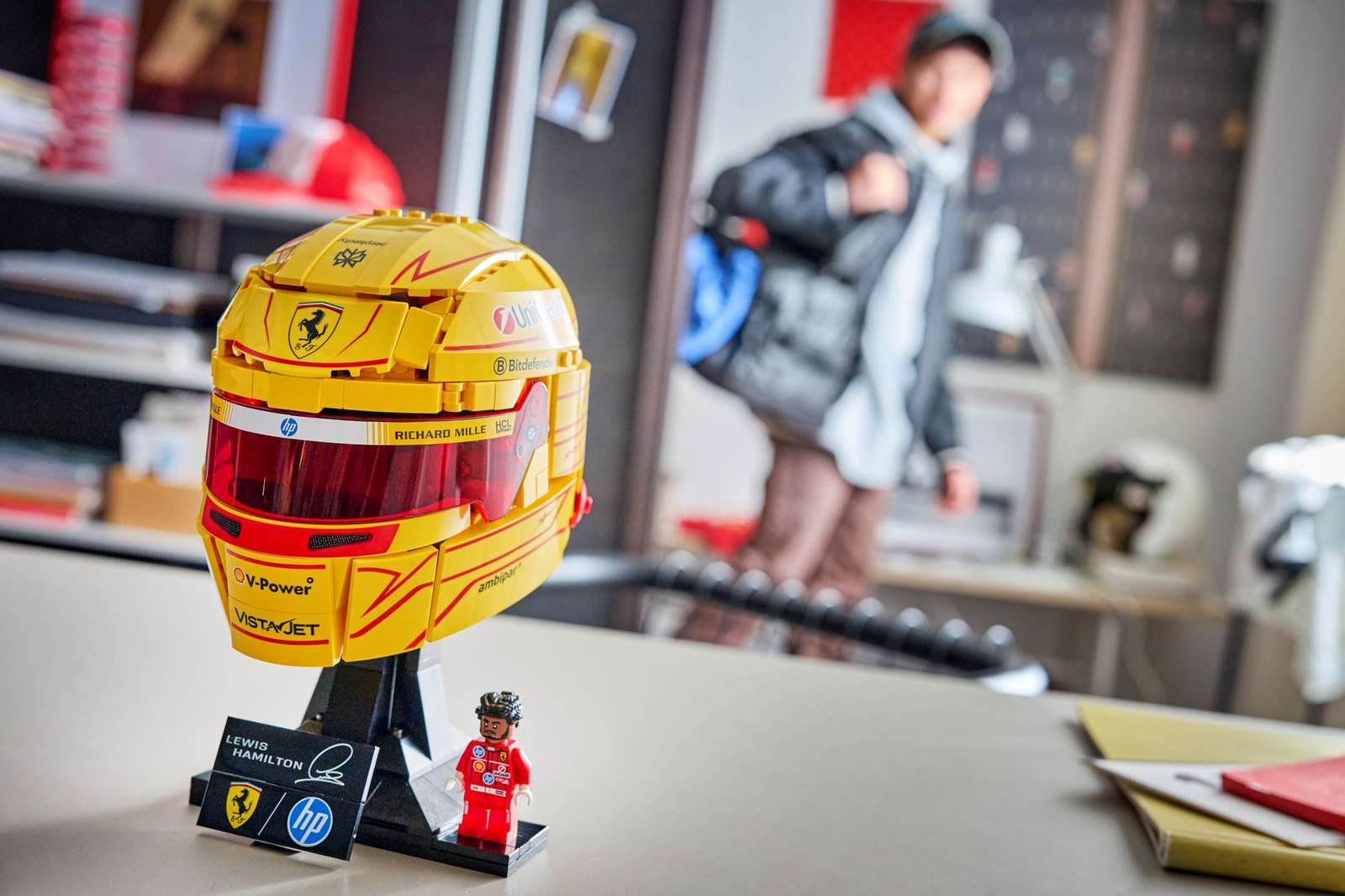43022 Lego  Editions V Casco di Lewis Hamilton Scuderia Ferrari HP