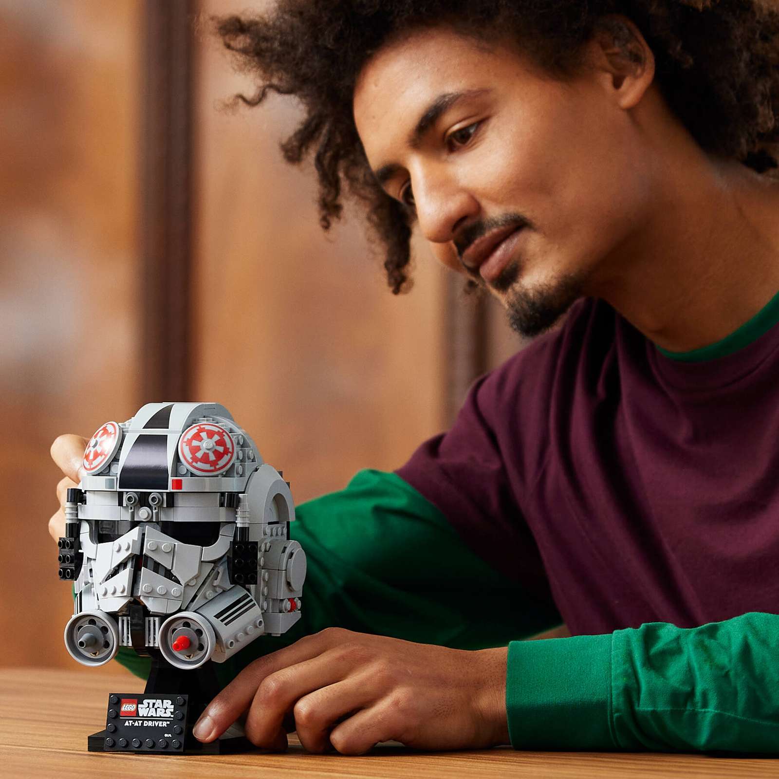 LEGO Star Wars 75429 Casco Pilota AT-AT  Casco da Collezione