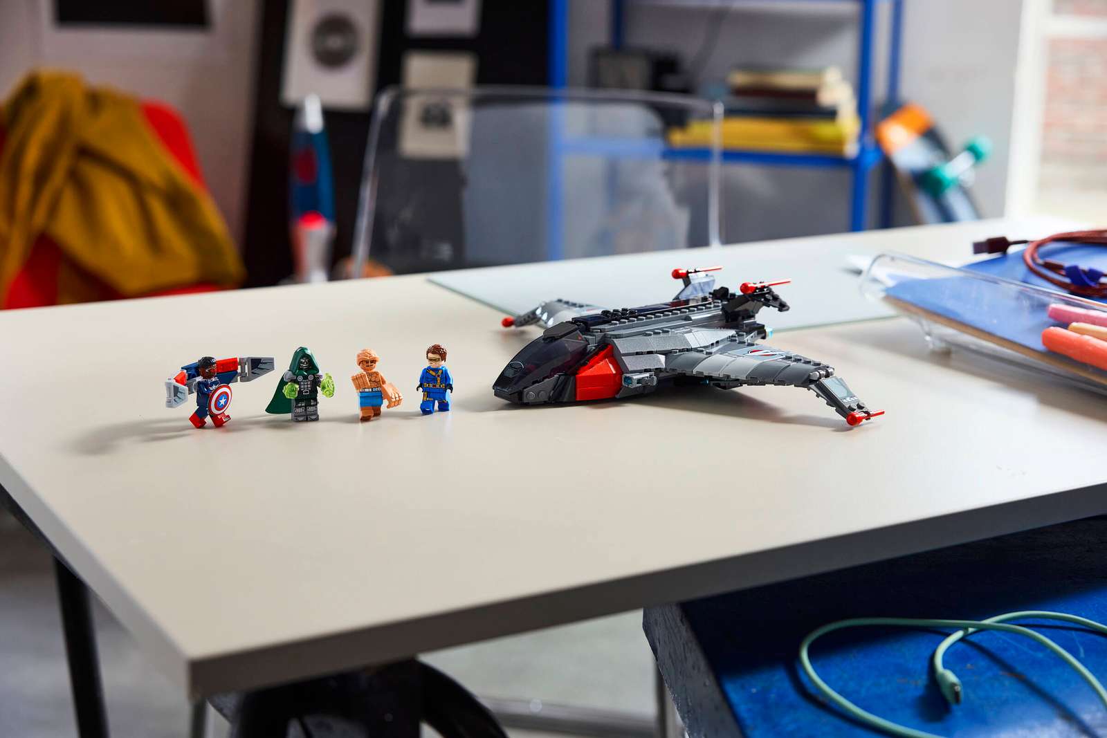 76347  Lego Marvel super Heroes Avengers: Doomsday Quinjet