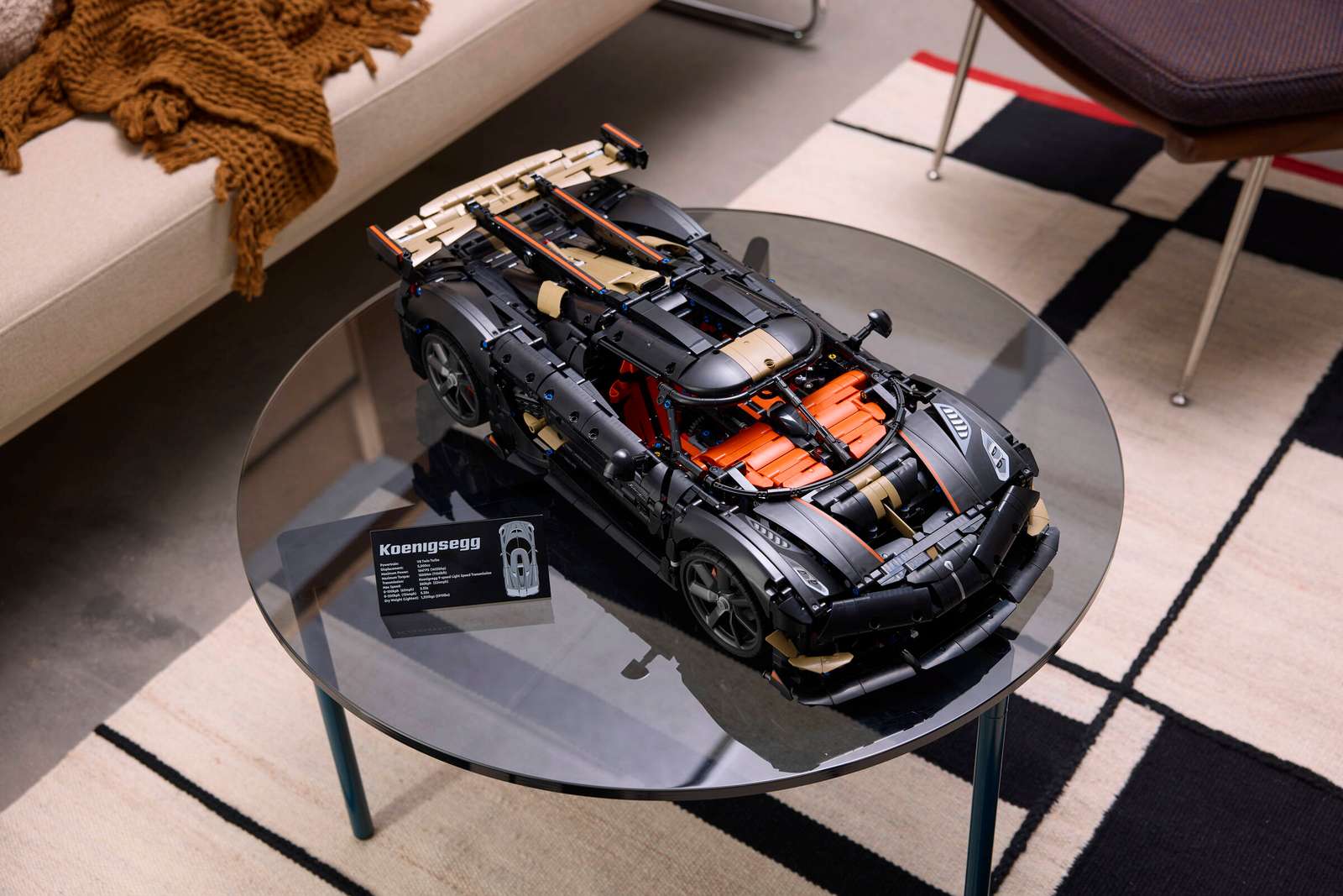 42232 LEGO Technic Hypercar Koenigsegg Sadair’s Spear