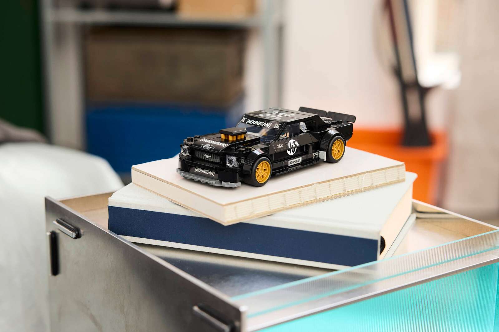 77262 Lego Speed Champions Ford Mustang ’65 Hoonicorn V1 di Ken Block