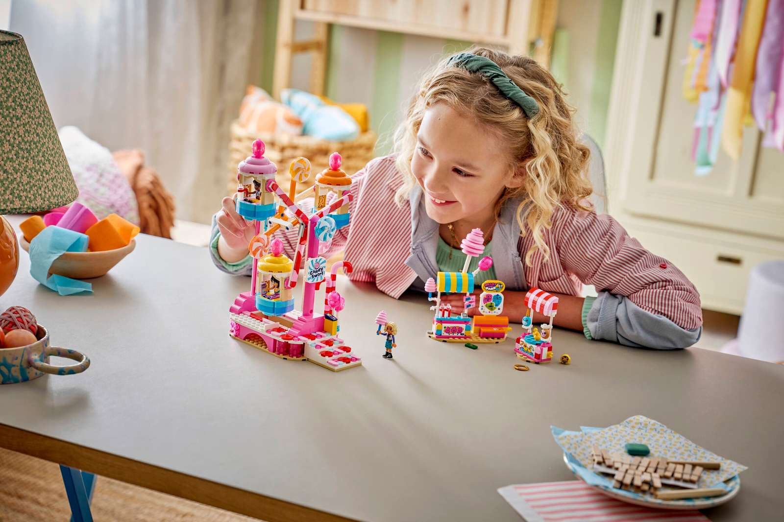 42700 Lego Friends Ruota panoramica Dolci e Cupcake