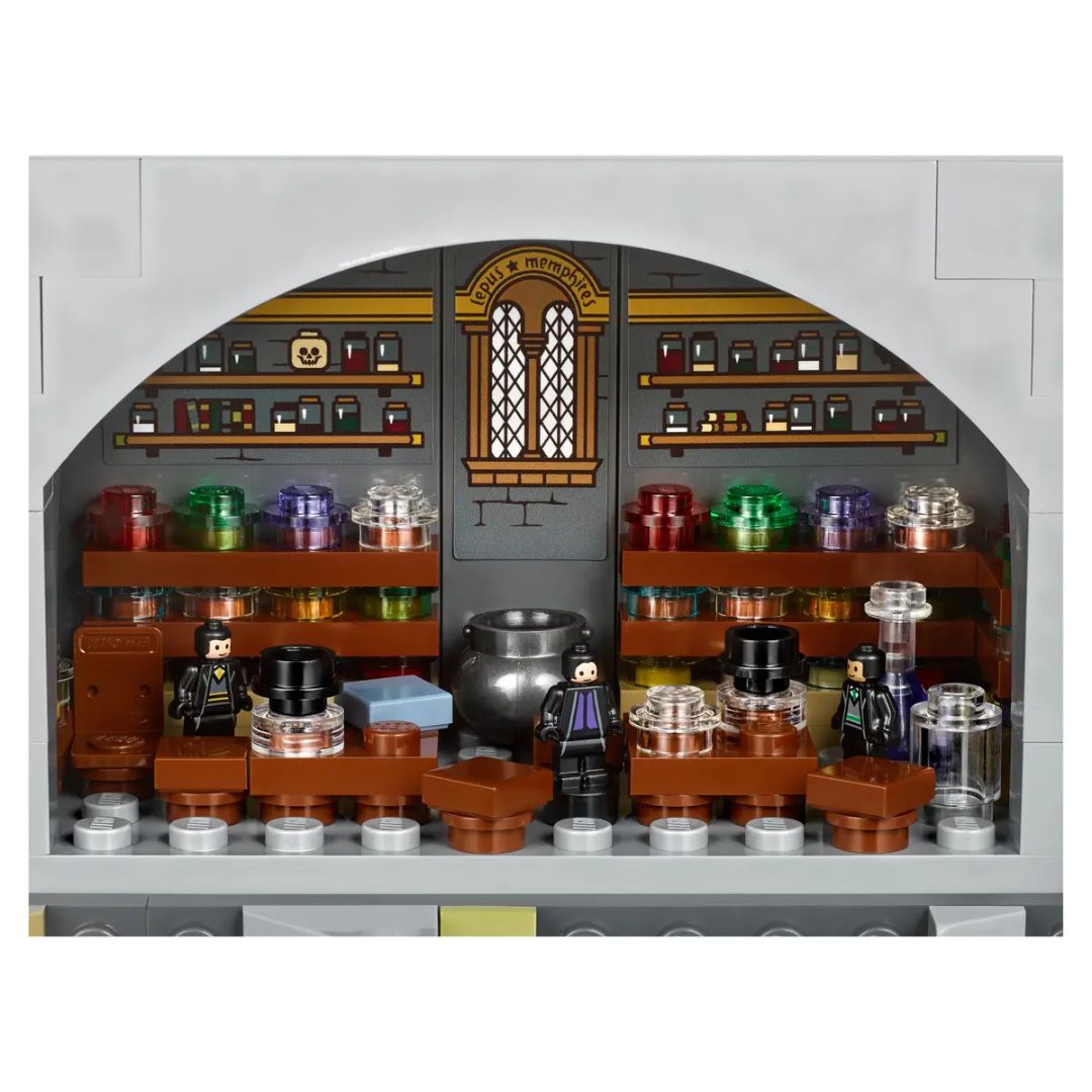71043 LEGO  Harry Potter - Castello di Hogwarts