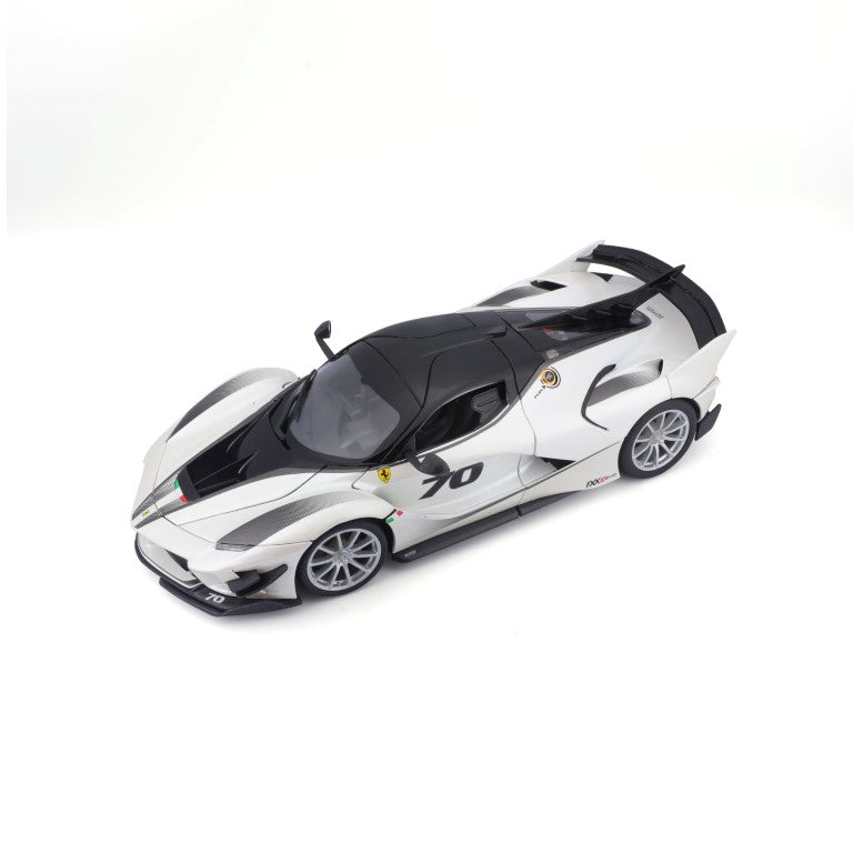 Ferrari FXX-K 1:18 Bburago Vermelho - 19 anos! Loja on-line de miniaturas colecionáveis Ferrari FXX-K 1:18 Bburago Vermelho - 19 anos! Loja on-line de miniaturas colecionáveis