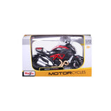 10-11023 - Bburago Maisto - 1:12 Motorcycles -  Ducati Diavel Carbon 11023 - Red