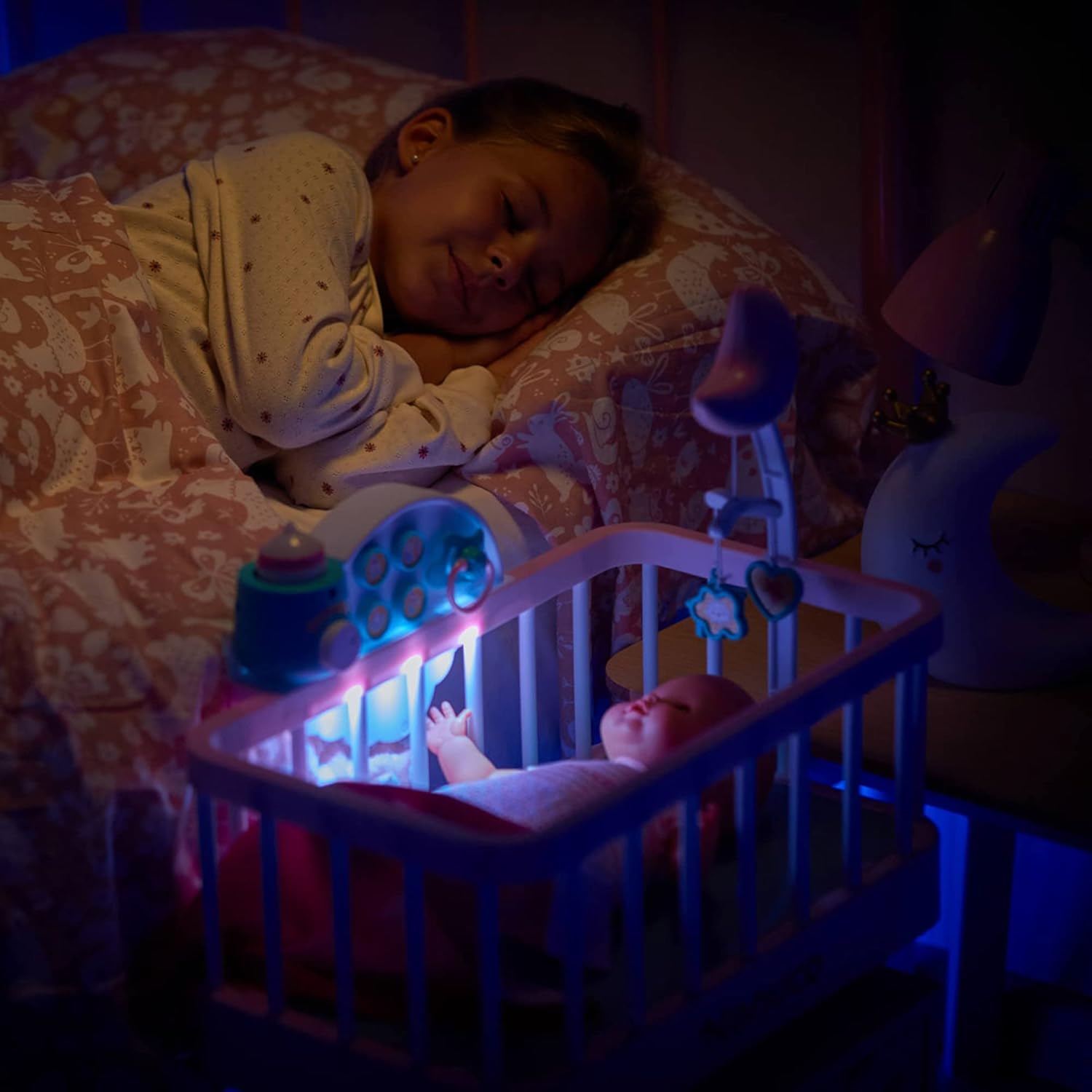 700017203 Nenuco 700017203  Culla per una Dolce Nanna con Bambola e Accessori