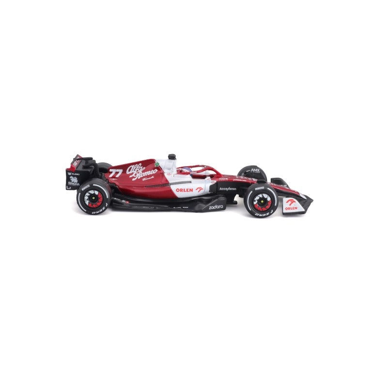 18-38068 #77 Bottas - Bburago - 1:43 RACE - Alfa Romeo F1 Team Orlen con casco