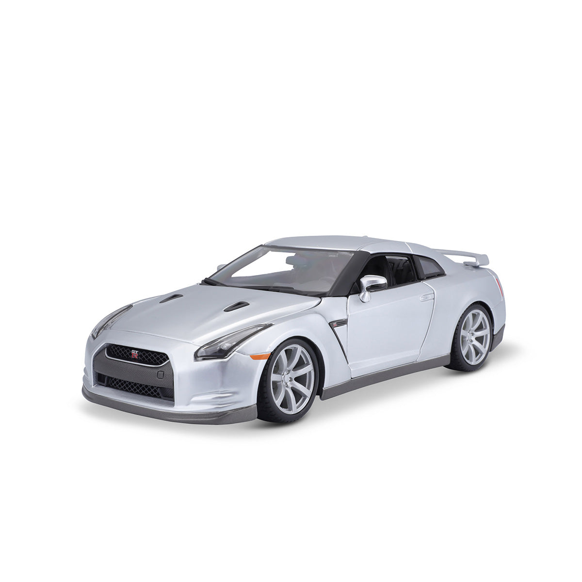 18-12079 SL - Bburago - 1:18 - Nissan GT-R - Argento