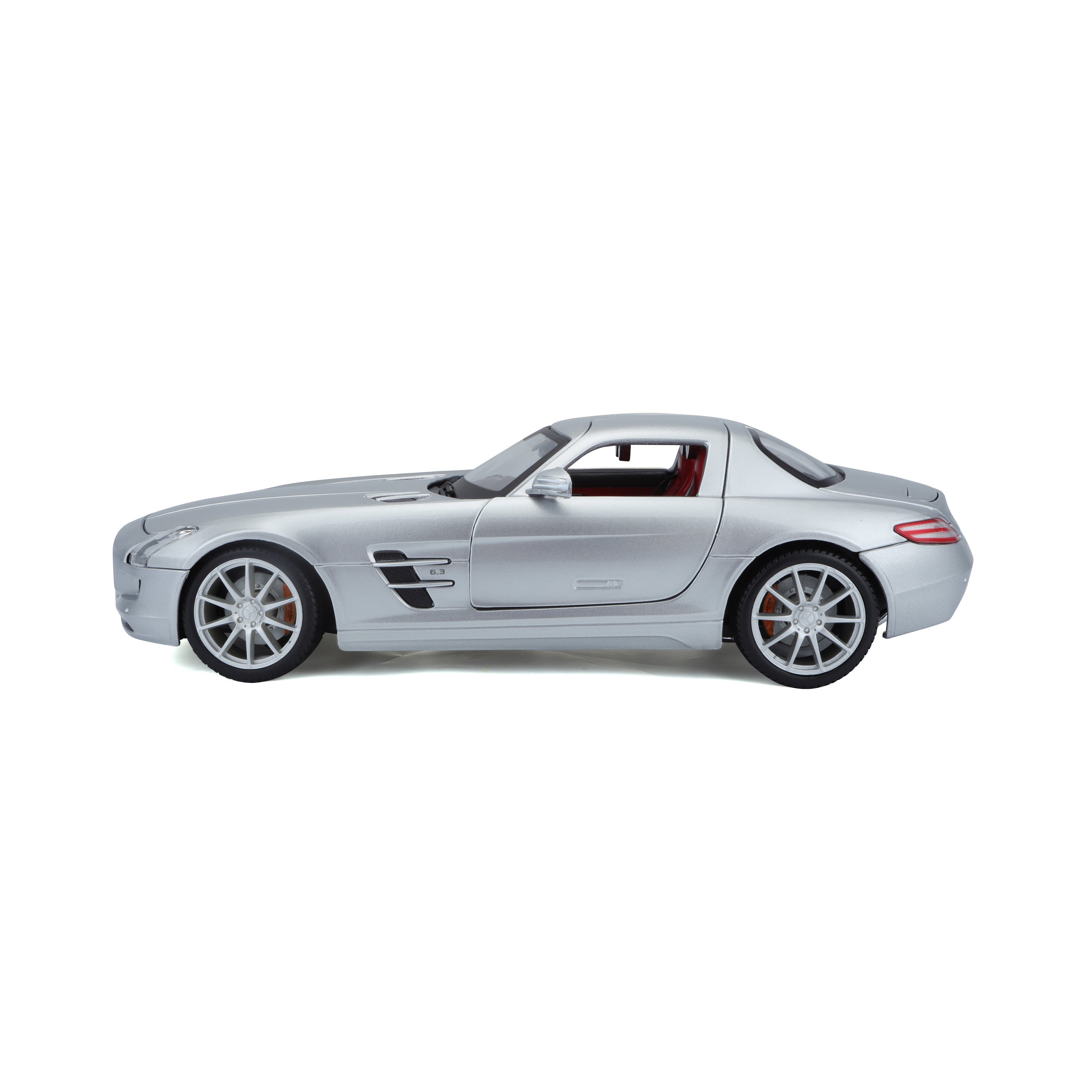 10-31389 - Bburago Maisto - 1:18 - Mercedes-Benz SLS AMG - Argento