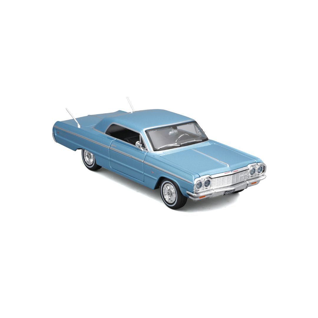 32908 Bburago Maisto - Chevrolet Impala SS (1964), blu - Scala 1:24