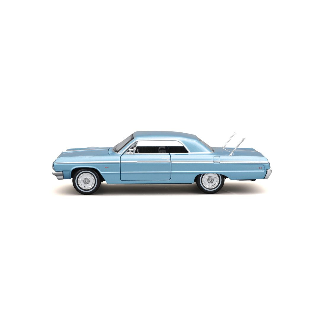 32908 Bburago Maisto - Chevrolet Impala SS (1964), blu - Scala 1:24