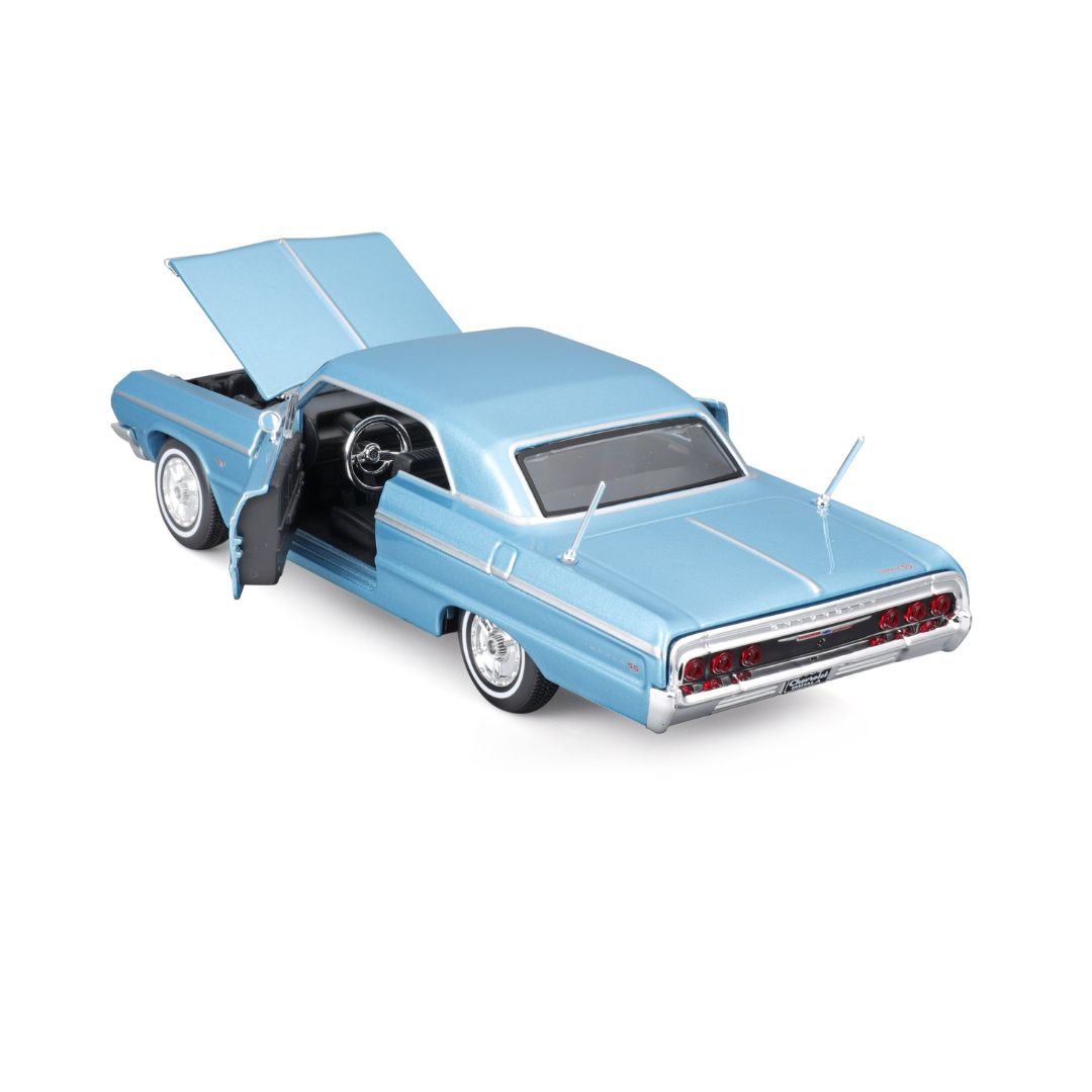 32908 Bburago Maisto - Chevrolet Impala SS (1964), blu - Scala 1:24