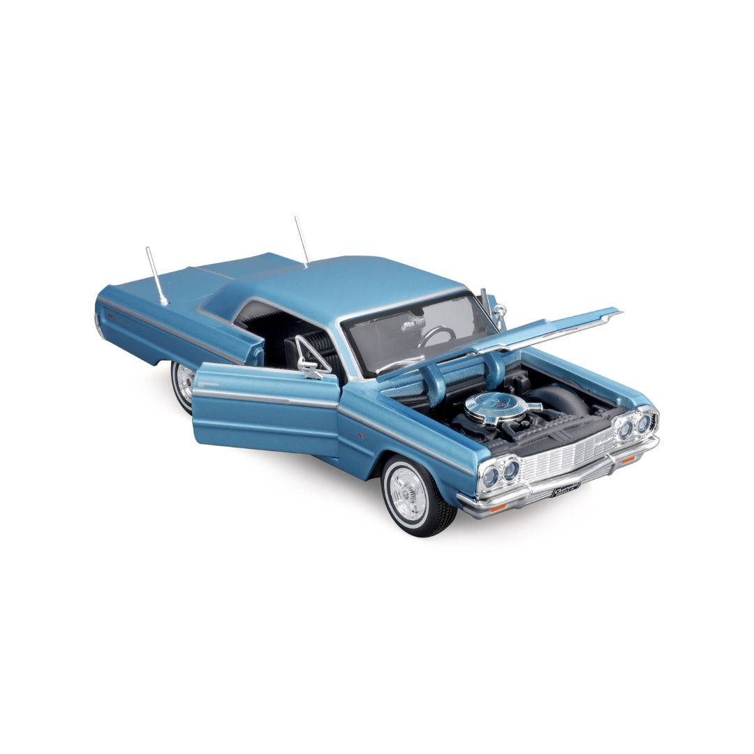 32908 Bburago Maisto - Chevrolet Impala SS (1964), blu - Scala 1:24