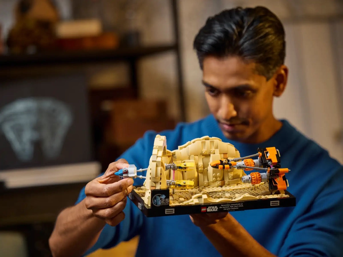 LEGO 75380 Star Wars - Diorama Gara degli sgusci su Mos Espa
