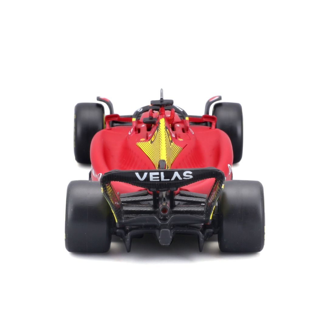 18-36831 Bburago - Ferrari F1- 75 (2022) #16 Leclerc, con casco 1:43