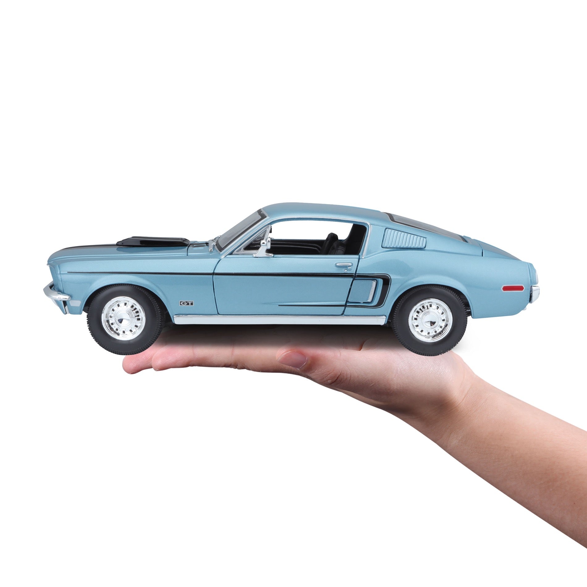 10-31167 Bburago Maisto  1:18 - Ford Mustang GT Cobra Jet FB 1968 Blu Met.