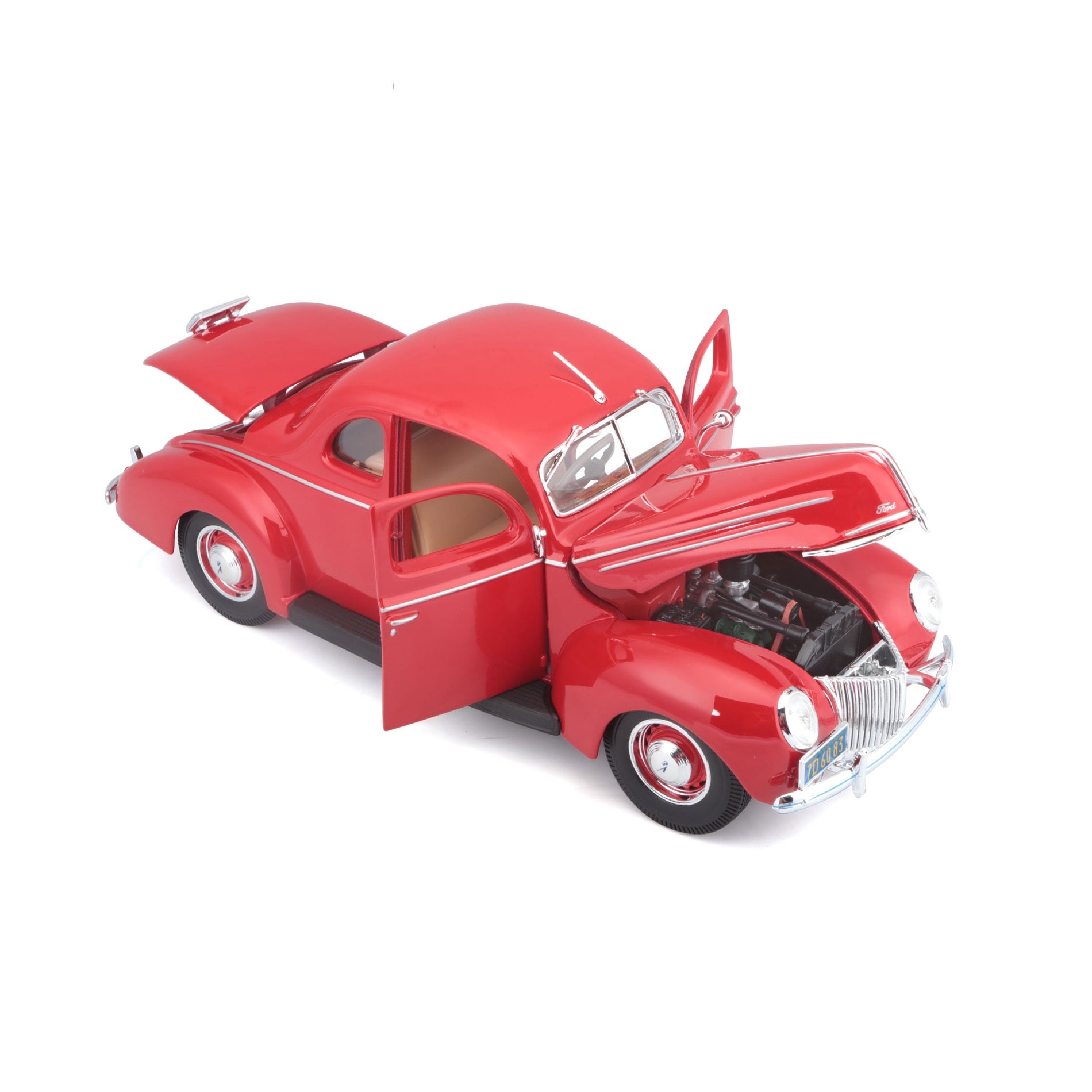 10-31180 RD Bburago Maisto 1:18 - 1939 Ford Deluxe Coupe Rossa