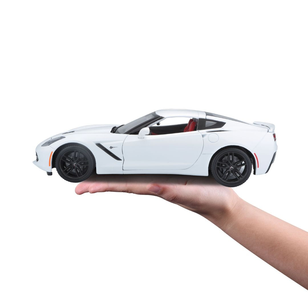 31677 Bburago Maisto - Corvette Stingray Z51, bianca - Scala 1:18