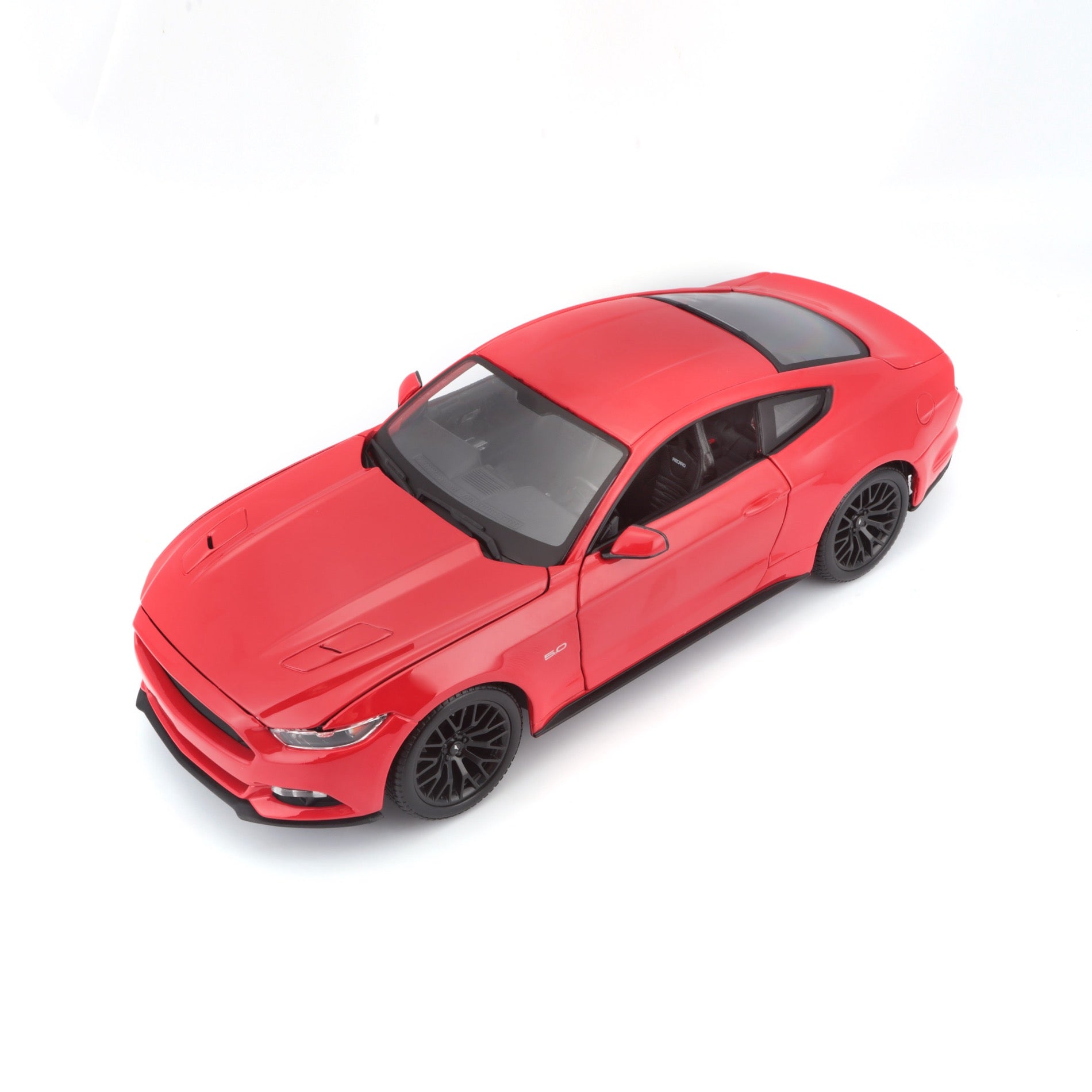 10-31197 RD Bburago Maisto 1:18 - 2015 Ford Mustang GT Rossa