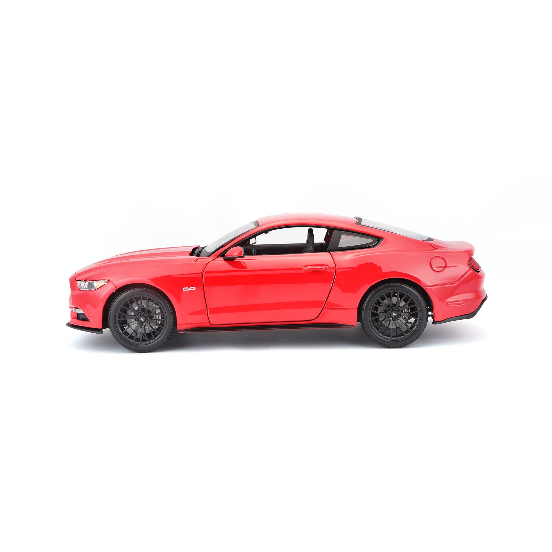 10-31197 RD Bburago Maisto 1:18 - 2015 Ford Mustang GT Rossa