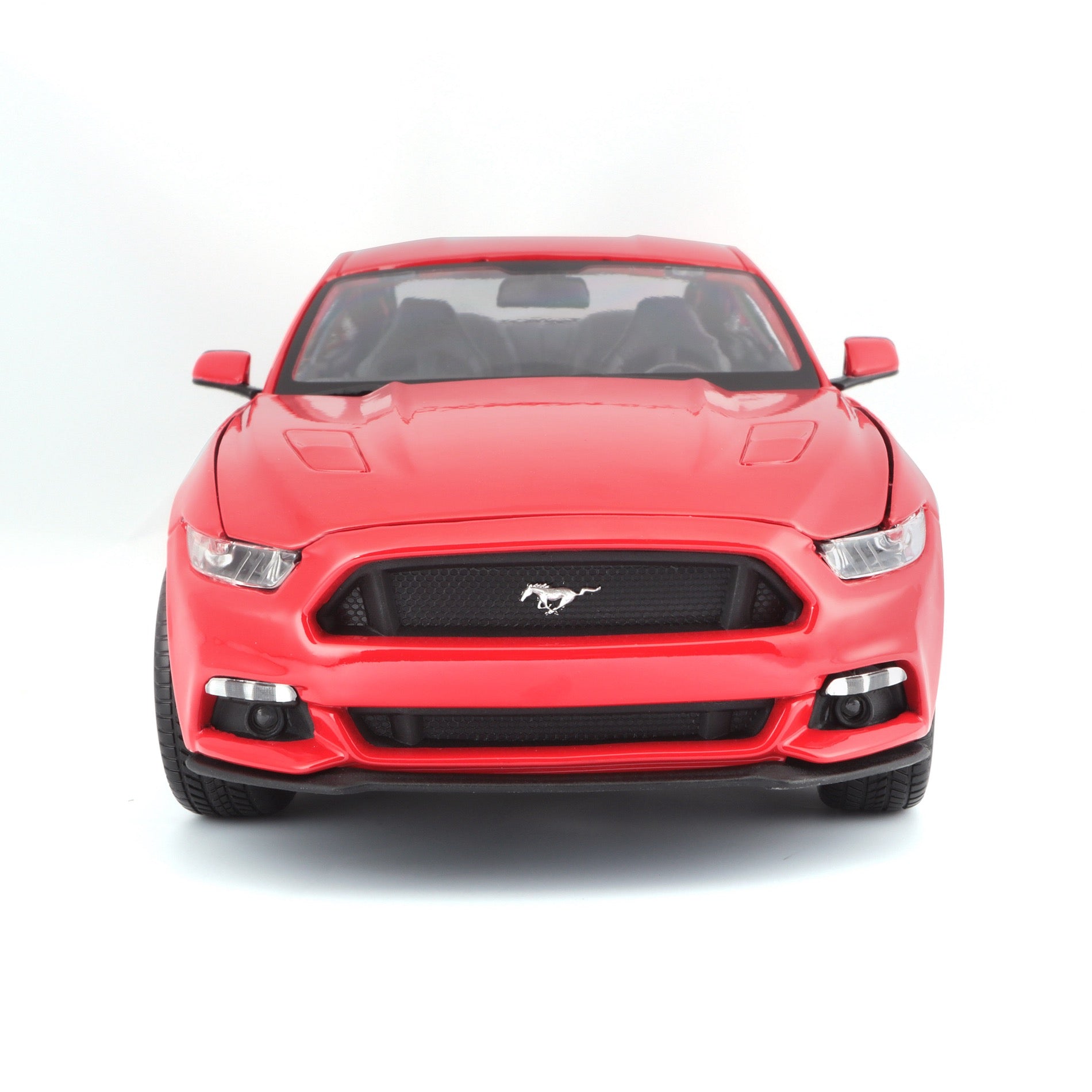 10-31197 RD Bburago Maisto 1:18 - 2015 Ford Mustang GT Rossa