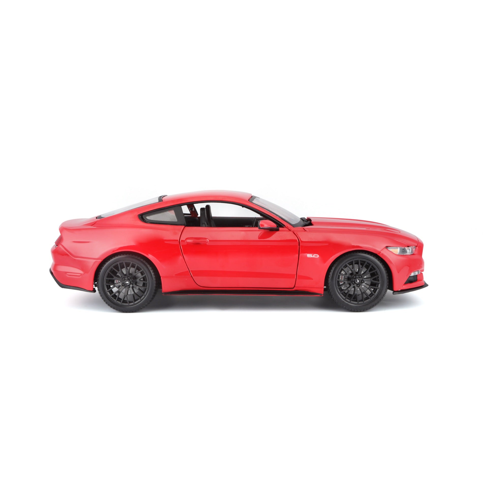 10-31197 RD Bburago Maisto 1:18 - 2015 Ford Mustang GT Rossa