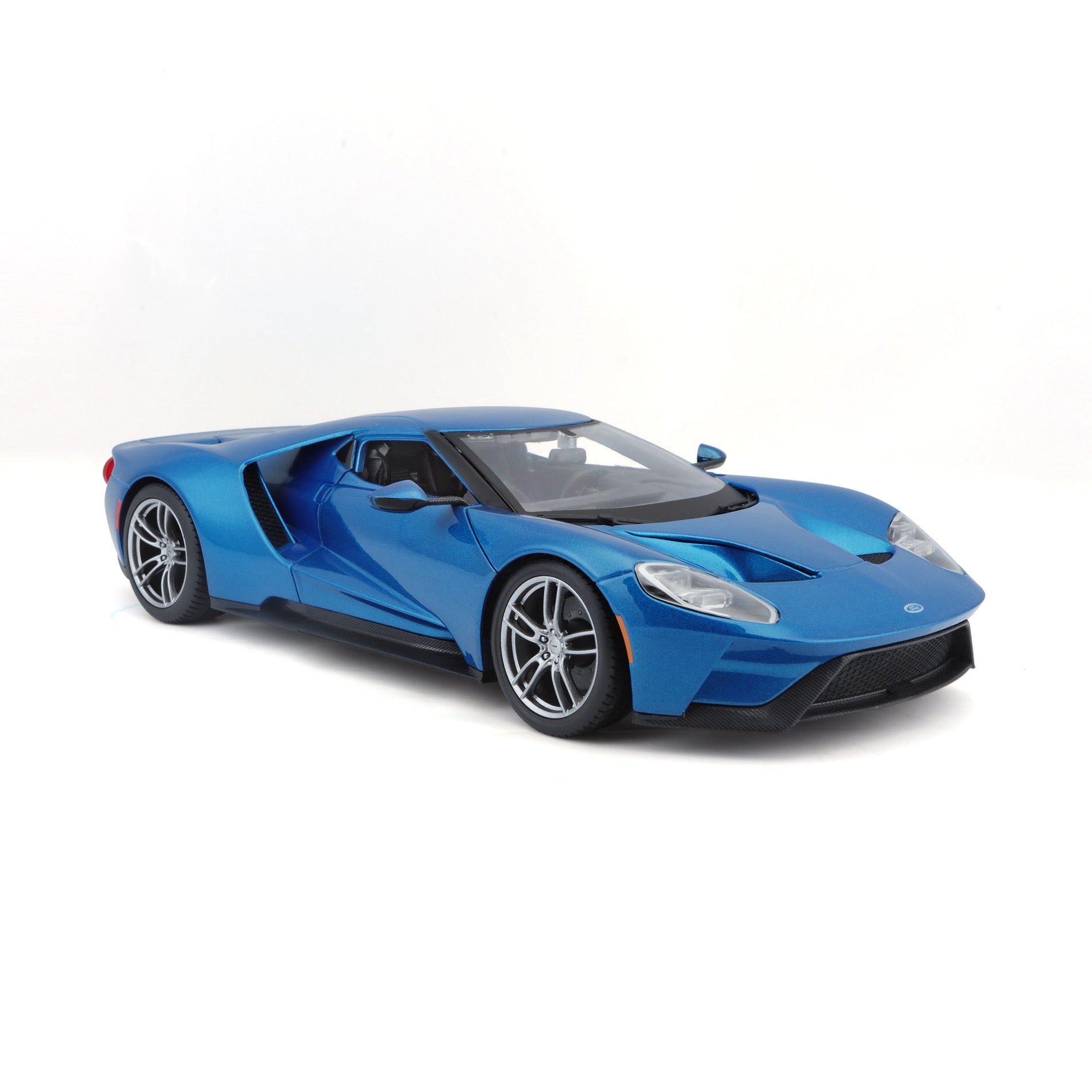 10-31384 BU Bburago Maisto - 1:18 - 2017 Ford GTBlu Met.