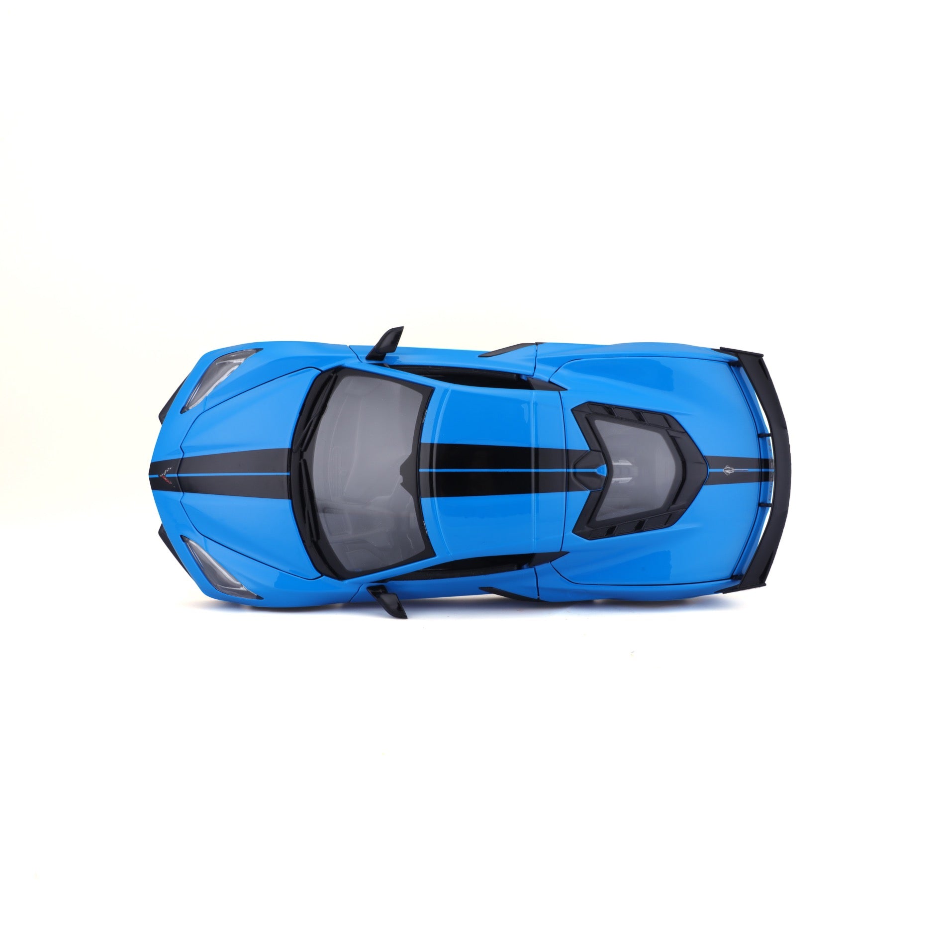 10-31455 Bburago Maisto :18 - 2020 Chevrolet Corvette Stingray Coupe Blue