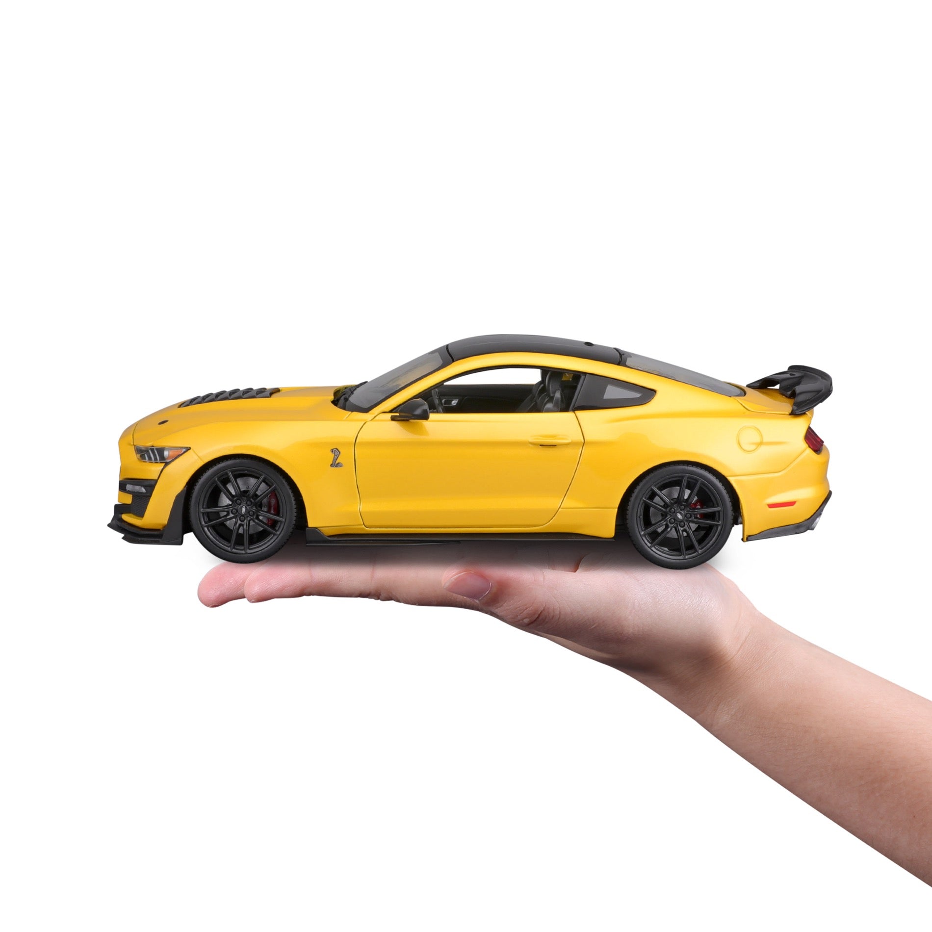 10- 31452 YL Bburago Maisto  1:18 - 2020 Mustang Shelby GT500 Giallo Met.