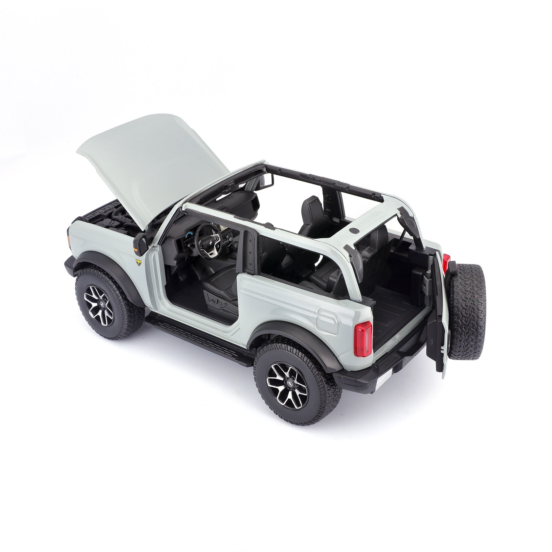 10-31457 Bburago Maisto 1:18 2021 Ford Bronco Badlands (No Door)Grigia