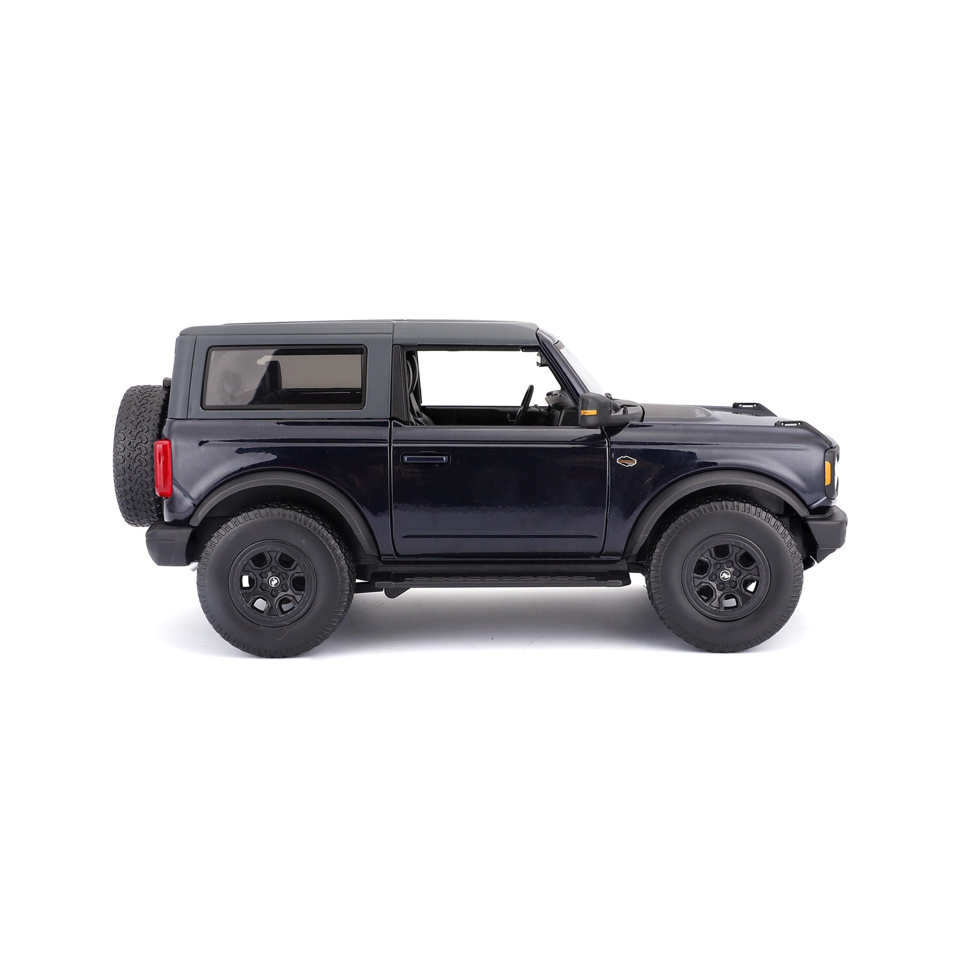 10-31456 Burago Maisto 1:18 - 2021 Ford Bronco Wildtrak   Blu Met.