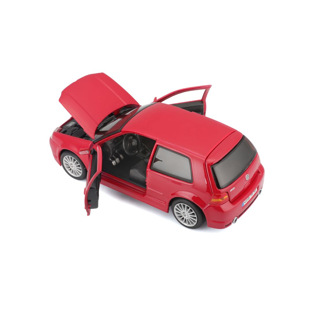 10-31290 Bburago Maisto - Volkswagen Golf R32, rossa - Scala 1:24