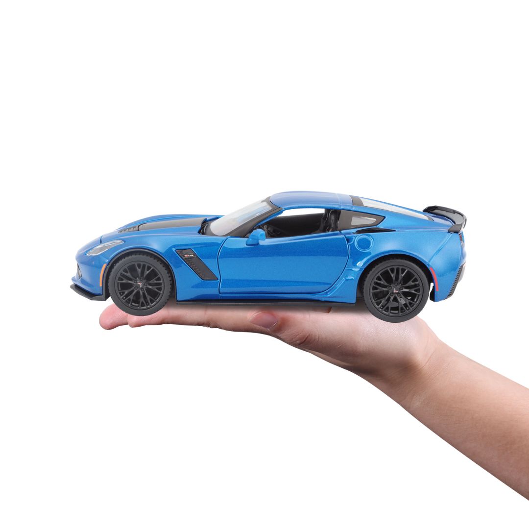 31133 Bburago Maisto - Corvette Z06 (2015), blu - Scala 1:24