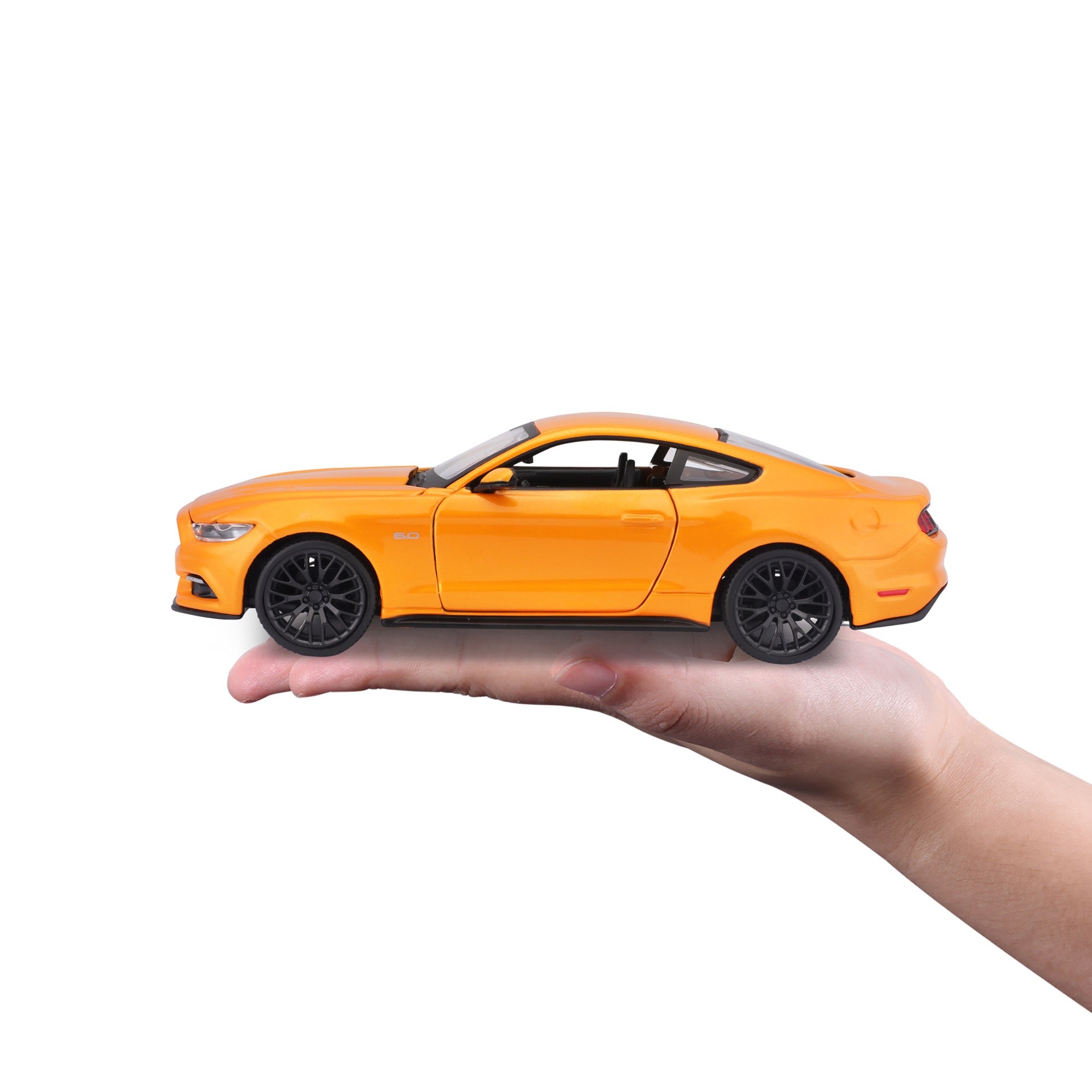 10-31508 OG Bburago Maisto 1:24 - 2015 Ford Mustang GT Arancione