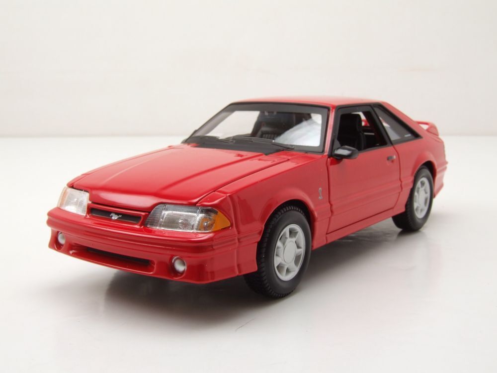 32906 1:24 - Bburago Maisto 1993 Ford Mustang SVT Cobra Rossa