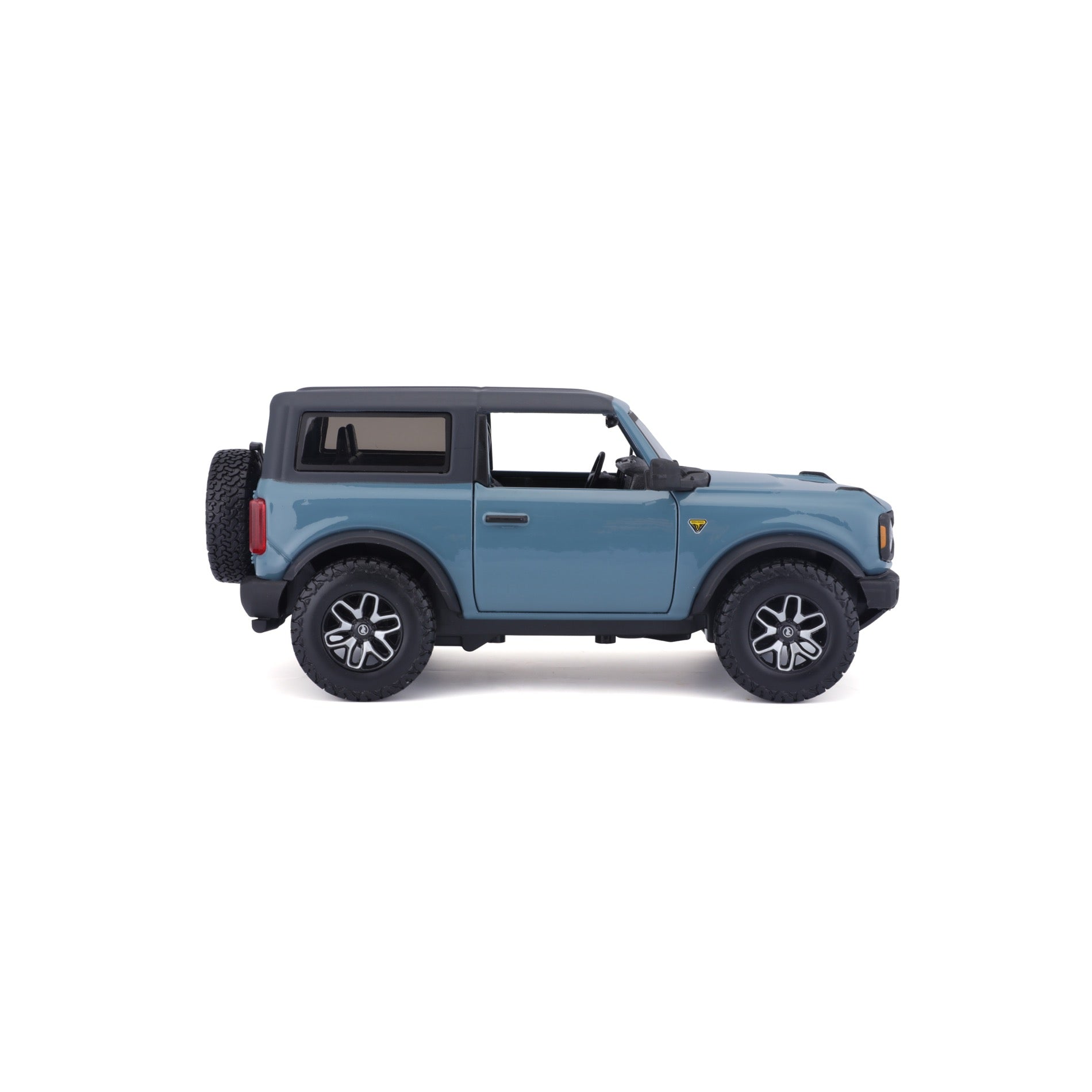 10-31530 BUBburago Maisto  1:24 - 2021 Ford Bronco Versione 2 porte Blu