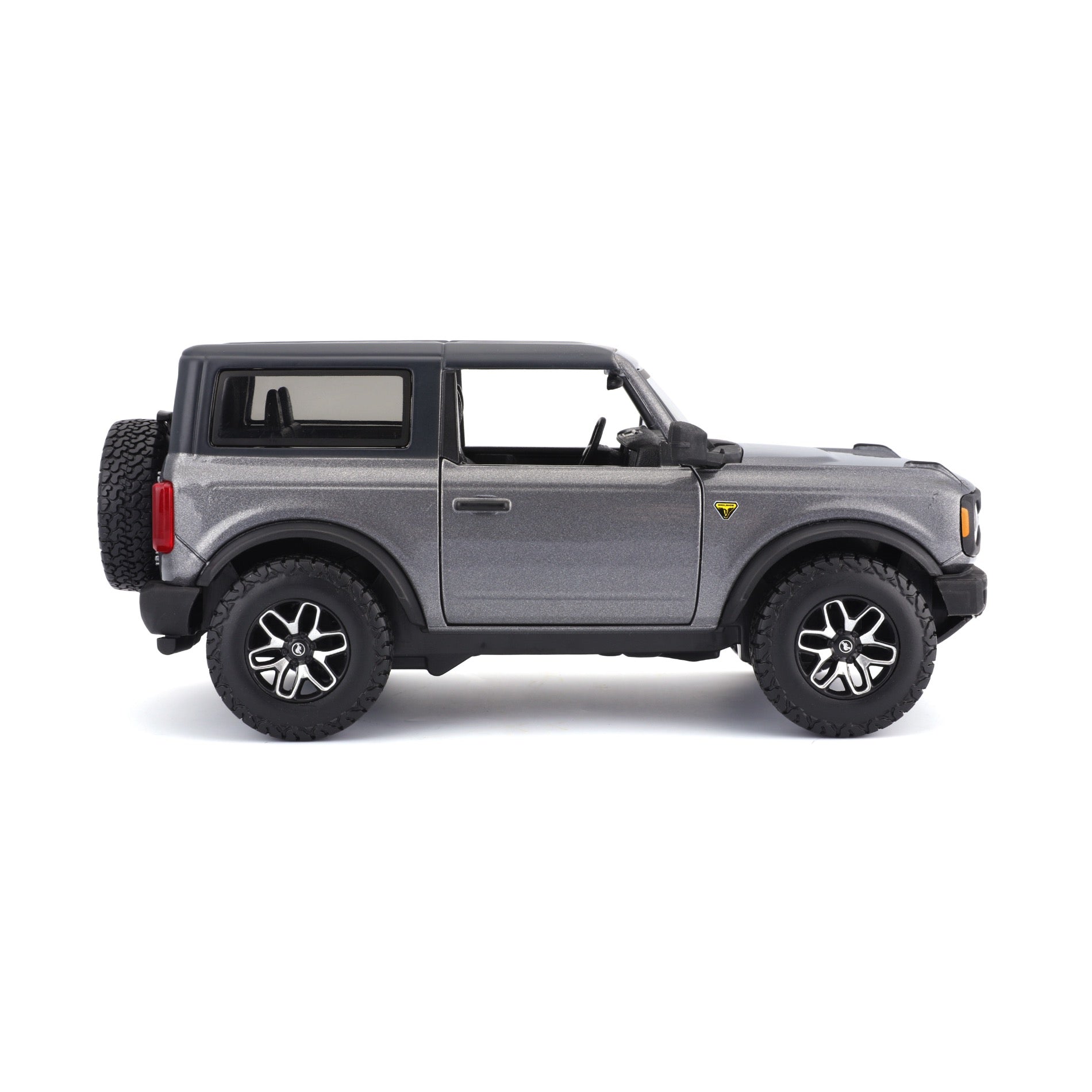 10-31530 Bburago 1:24 2021 Ford Bronco (versione 2 porte) Grigio Nero