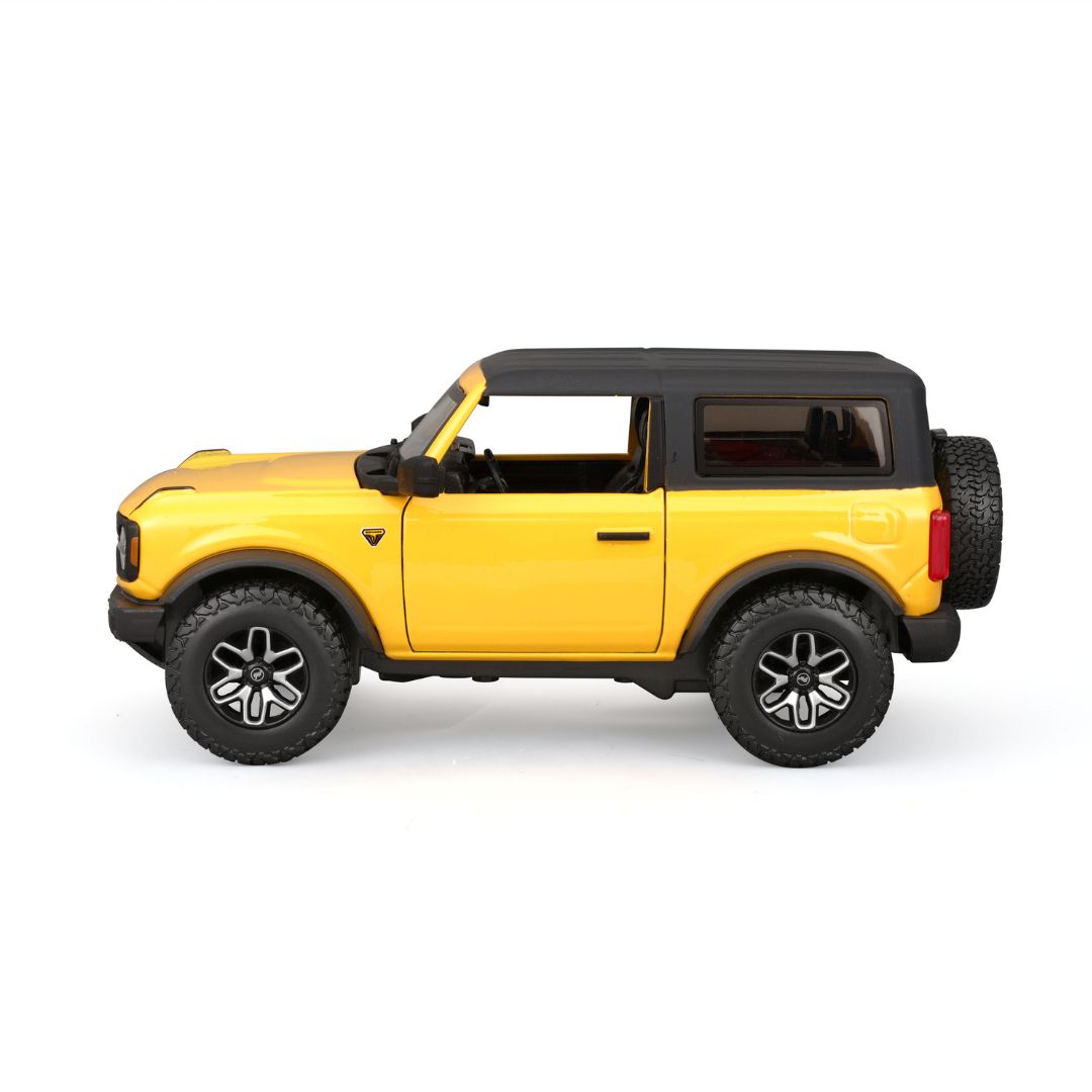 31530 Bburago Maisto - Ford Bronco Badlands 2 porte (2021) gialla 1:24