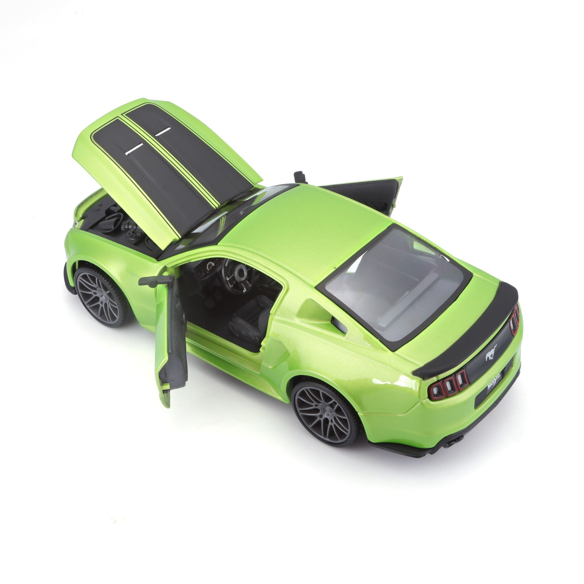 31506 Bburago Maisto 1:24 - Ford Mustang Street Race Verde Met